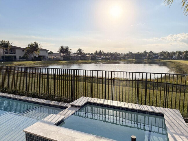 Building Photo - 17299 Pagoda Palms Dr