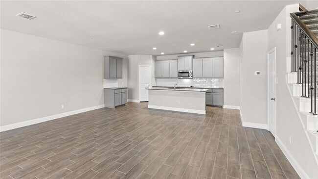 Building Photo - 5968 Bursey Rd