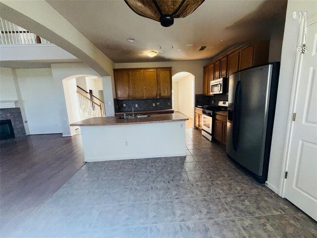 Building Photo - 1124 Winding Creek Pl