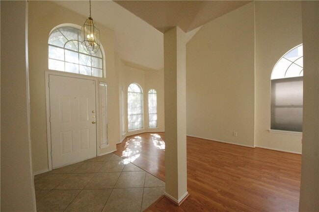 Building Photo - 7608 Tovar Dr