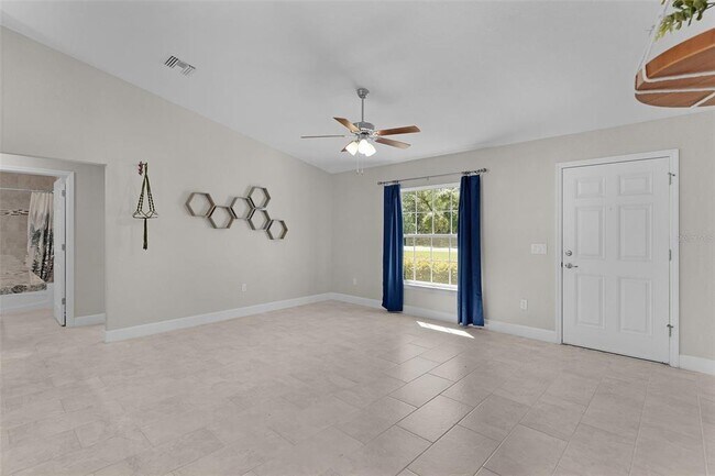Building Photo - 501 Marion Oaks Golf Rd