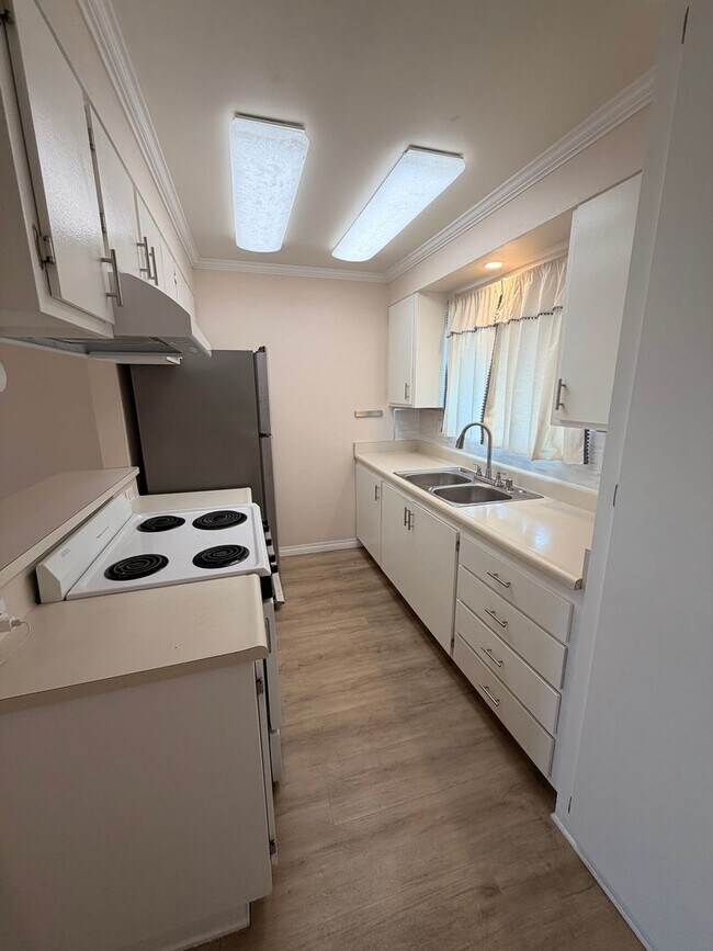 Building Photo - Remodeled 1 Bedroom, 1 Bathroom Stanton Co...