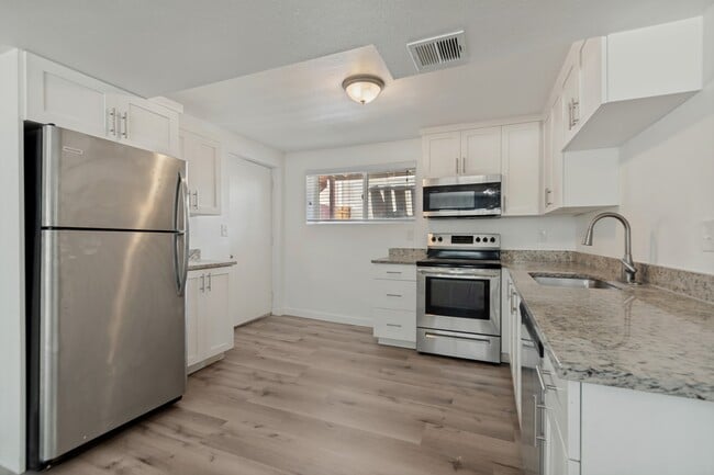 Building Photo - 5128 S 3760 W