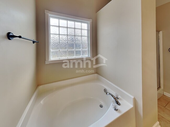 Building Photo - 116 Ruland Cir