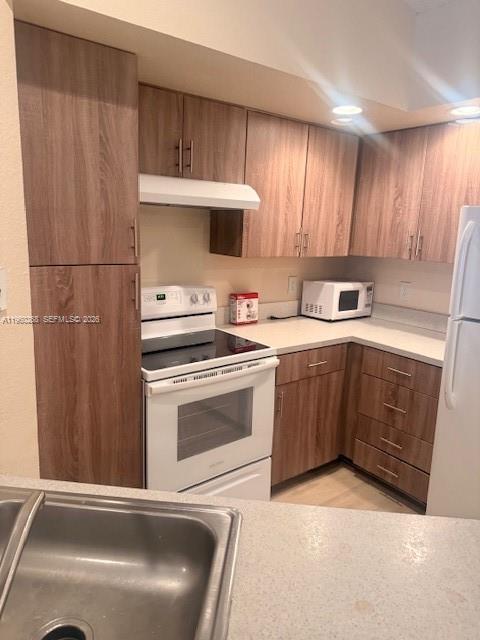 Building Photo - 565 Vista Isles Dr