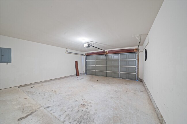 Building Photo - 19011 Taverns Corner Ct