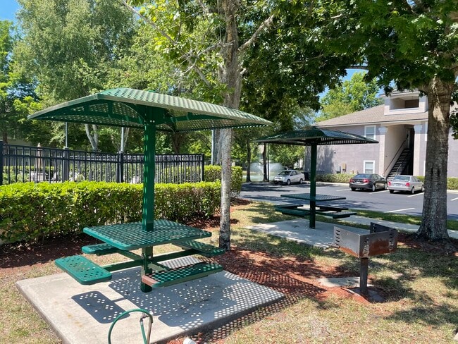 Building Photo - 6094 Maggies Cir