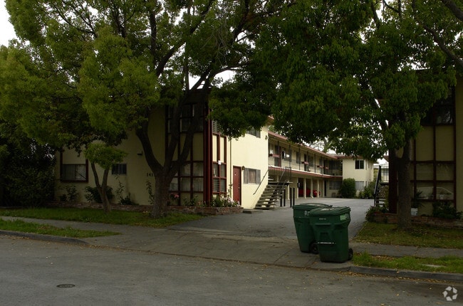 Primary Photo - 1415 Ebener St