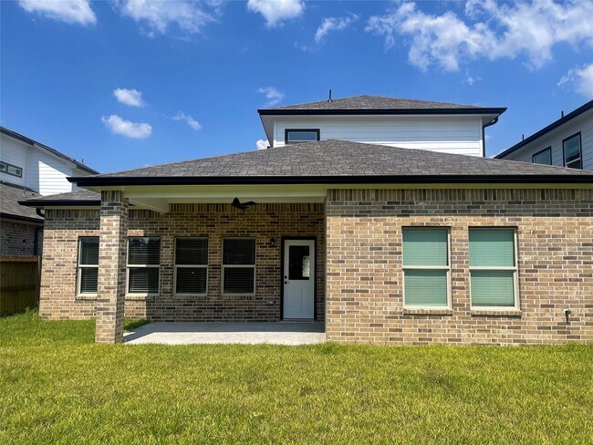Building Photo - 9647 Champion Heavens Dr
