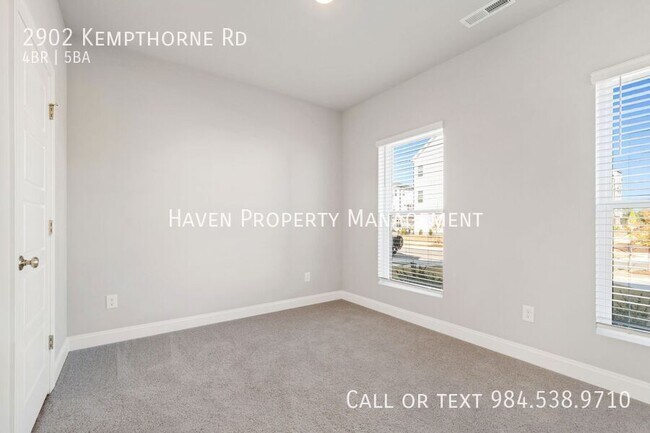 Building Photo - 2902 Kempthorne Rd