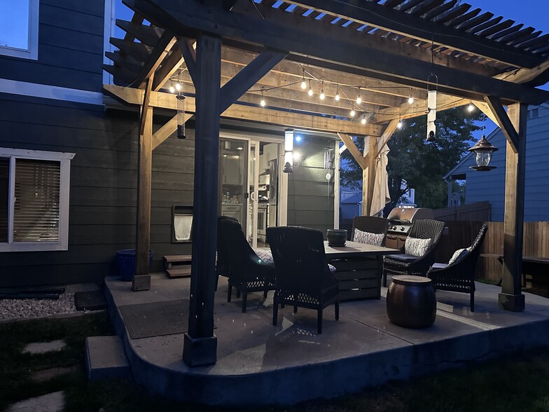 lighted pergola - 1311 Walden Ct