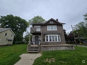 Building Photo - 3302-3304 Parkwood