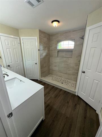 Building Photo - 6620 Moss Ln