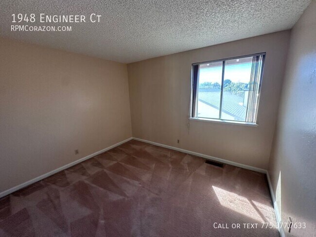 Building Photo - 1948 Engineer Ct