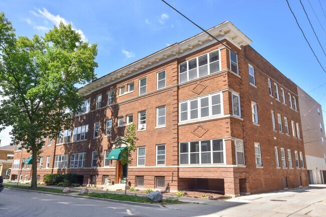 Building Photo - 1714 E Kane Pl