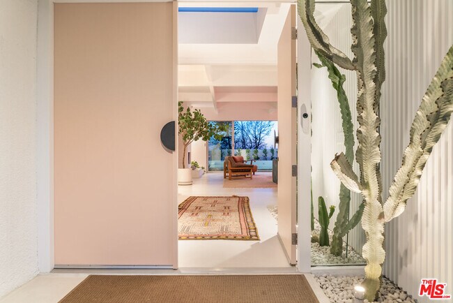 Building Photo - 1227 Tellem Dr