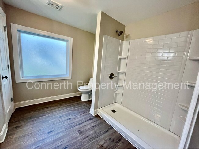 Building Photo - 774 Gracey Ave