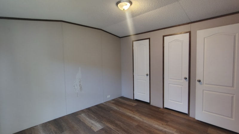 Building Photo - 3637 SE 6th St