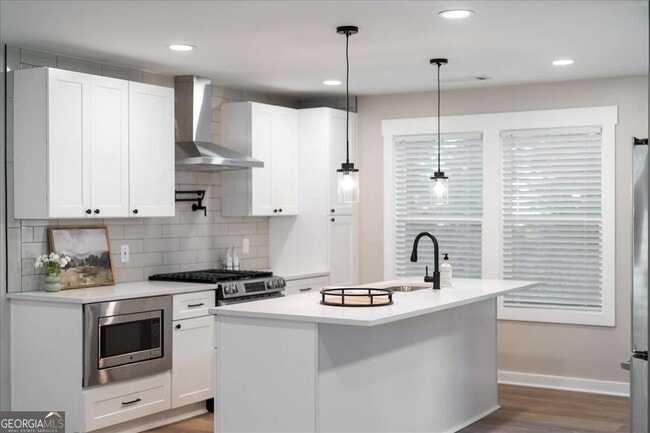 Building Photo - 1453 Lockwood Dr SW