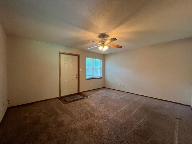 Building Photo - 808-810 Clinkscales Rd.
