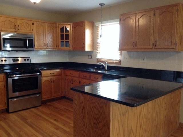 Building Photo - 24905 Vermette Rd