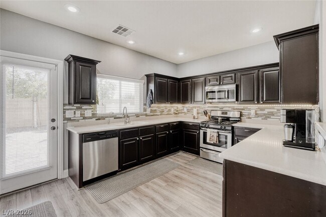 Building Photo - 9434 Marshall Creek St