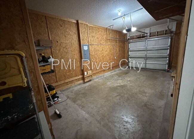Building Photo - 8617 Ribbon Falls Ln