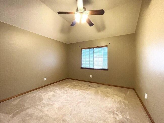 Building Photo - 1606 Bay Berry Ln