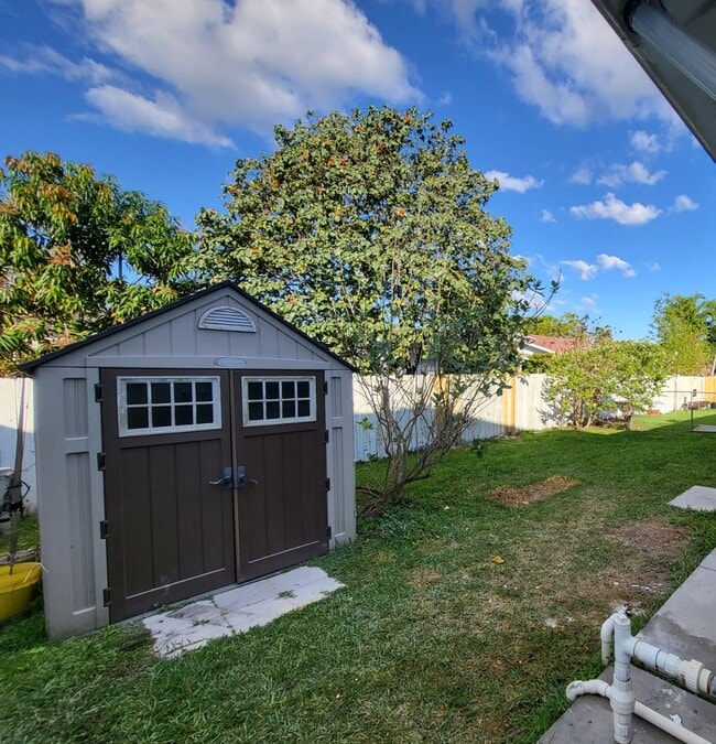 Building Photo - 20526 SW 92nd Ct