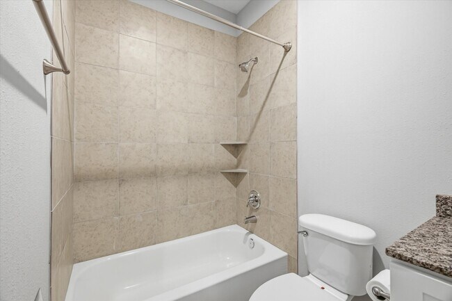 Building Photo - 201 N Bay