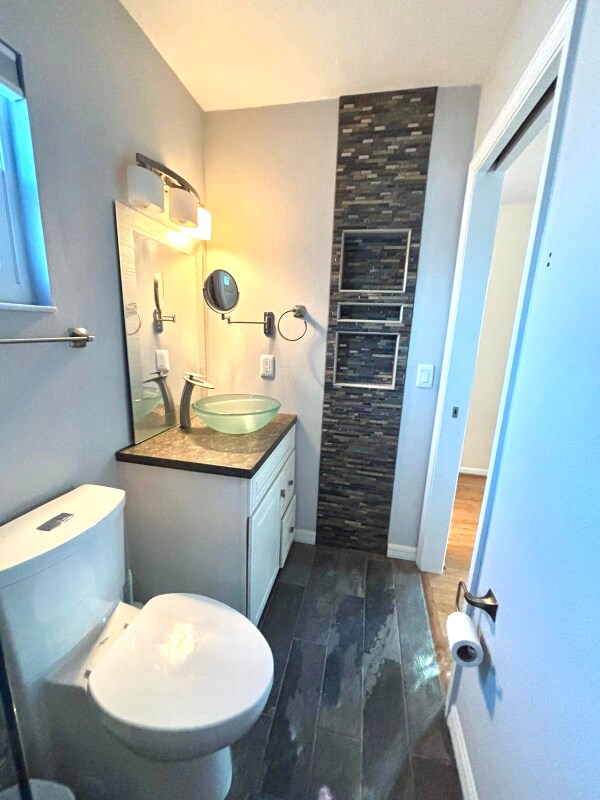 Building Photo - 9526 Brimton Dr