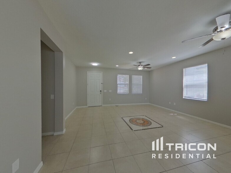 Building Photo - 10454 River Bream Dr