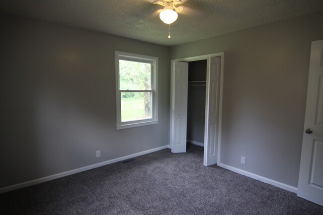 Building Photo - 3 Bedroom Pet Friendly Home For Rent Near ...