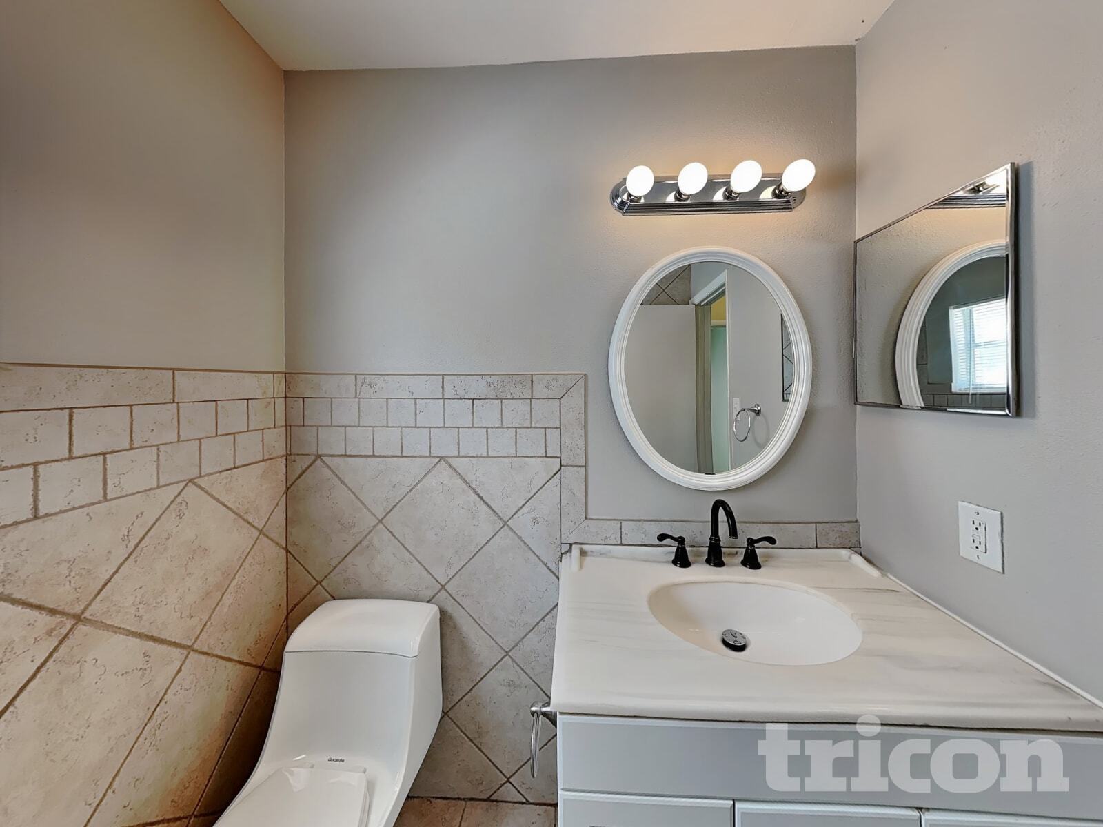 Building Photo - 1757 Lakeview Village Dr