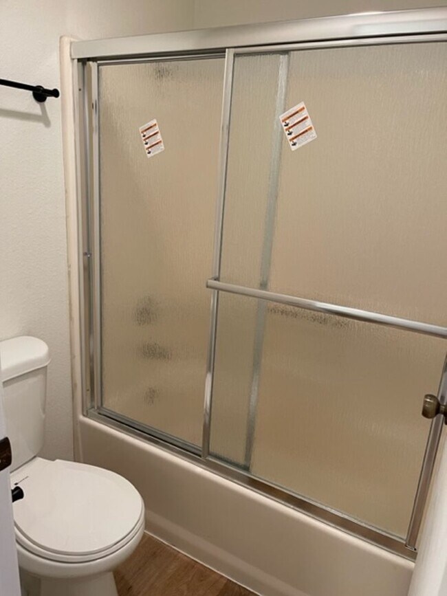 Building Photo - 85 Stenner St