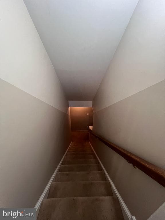 Building Photo - 10 Jolie Ct