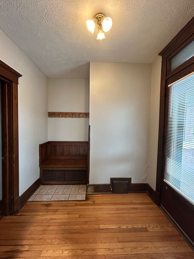 Building Photo - 2419 Poppleton Ave