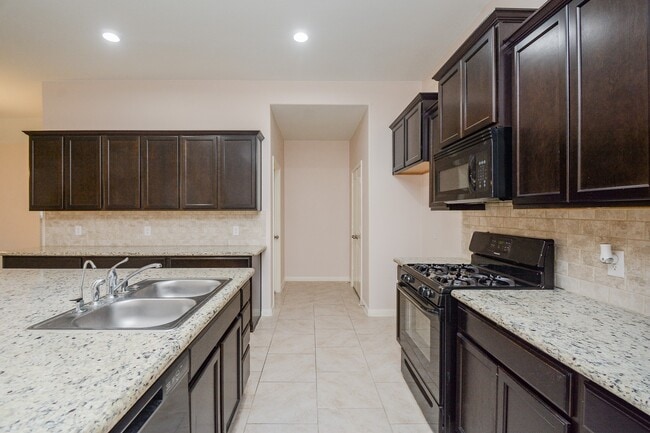 Building Photo - 9531 McDowell Dr