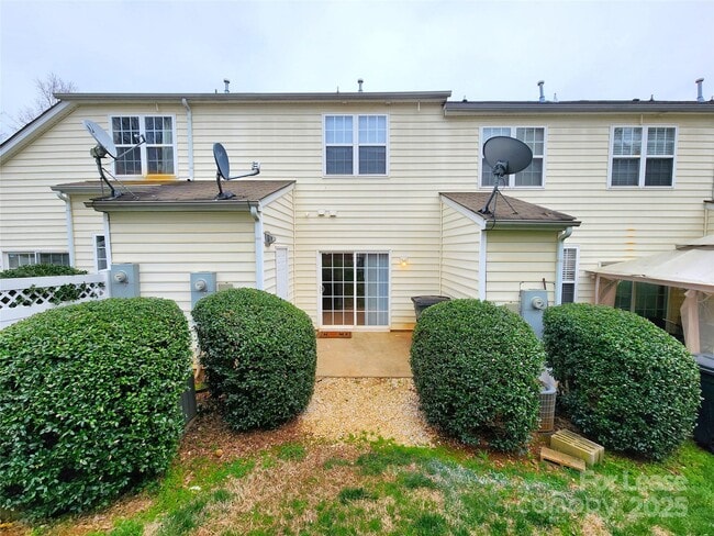 Building Photo - 8223 Chaceview Ct