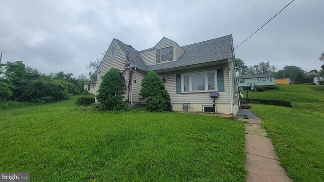 Primary Photo - 1210 Matsonford Rd