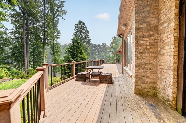 Building Photo - 237 Golf Course Trail