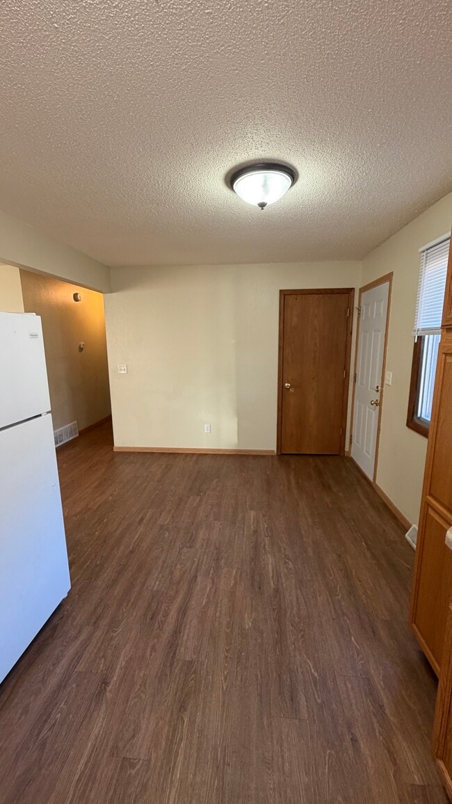 Building Photo - 1109 33rd Ave N