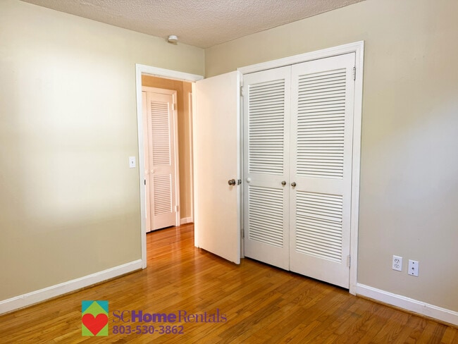 Front Bedroom - 231 Vincenne Rd
