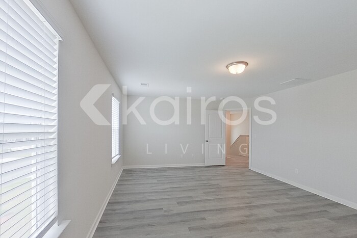 Building Photo - 27 Duluth Dr