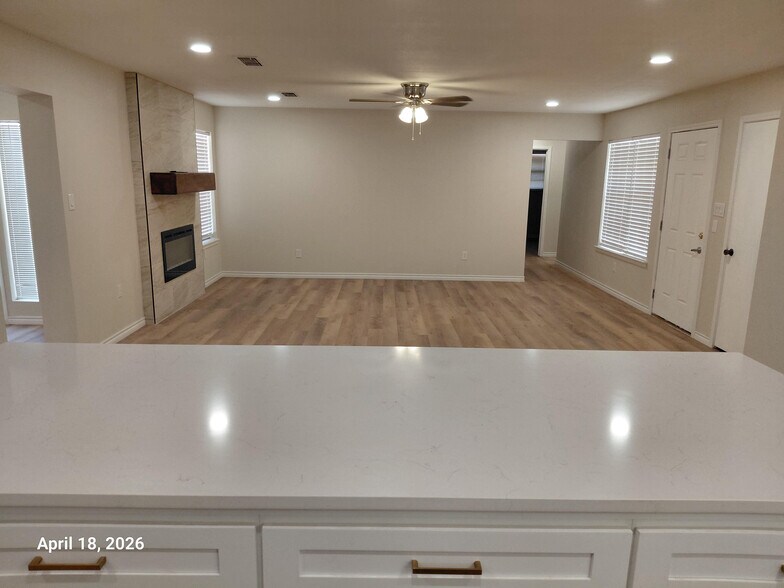 Building Photo - 4316 Ferncliff Ave