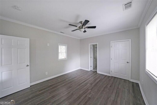 Building Photo - 983 Harwell St NW