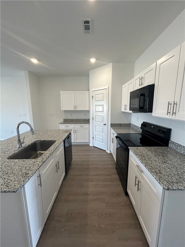 Building Photo - 112 NW 67th Ave