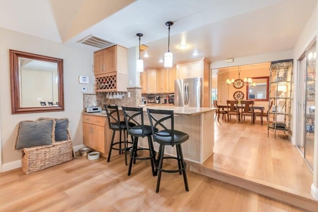 Building Photo - Beautiful Southside Los Banos Rental