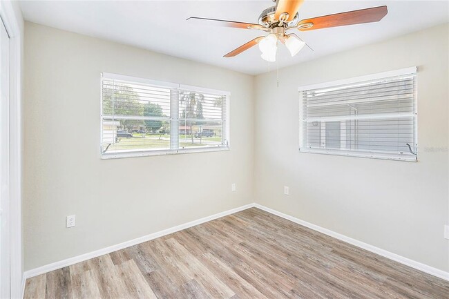 Building Photo - 2459 Indigo Dr