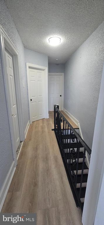 Building Photo - 843 E Price St